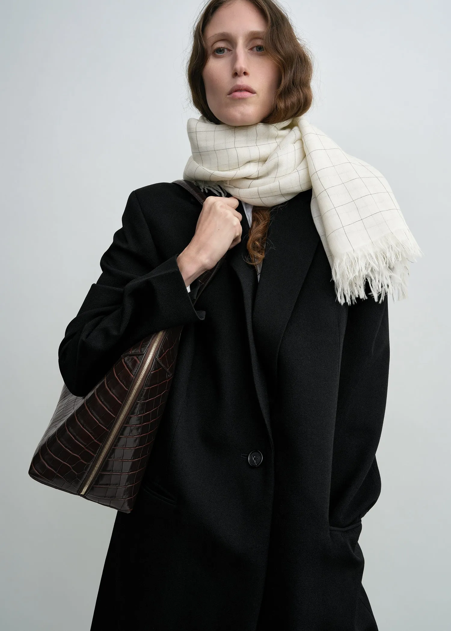 Checked light wool scarf ecru/black