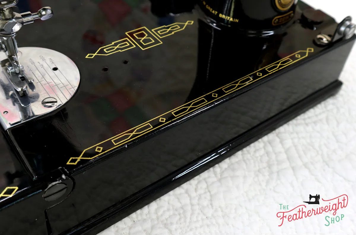 Singer Featherweight 221K Sewing Machine EL539***