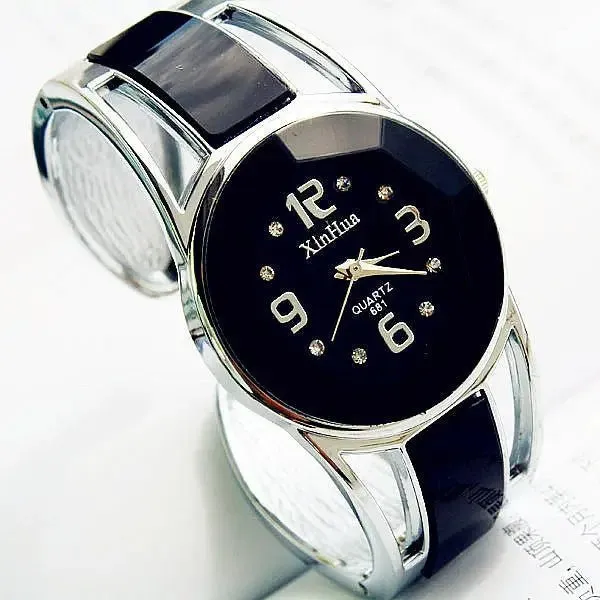 Stylish Ladies Bracelet Watch with Quartz Movement & Trendy Colors